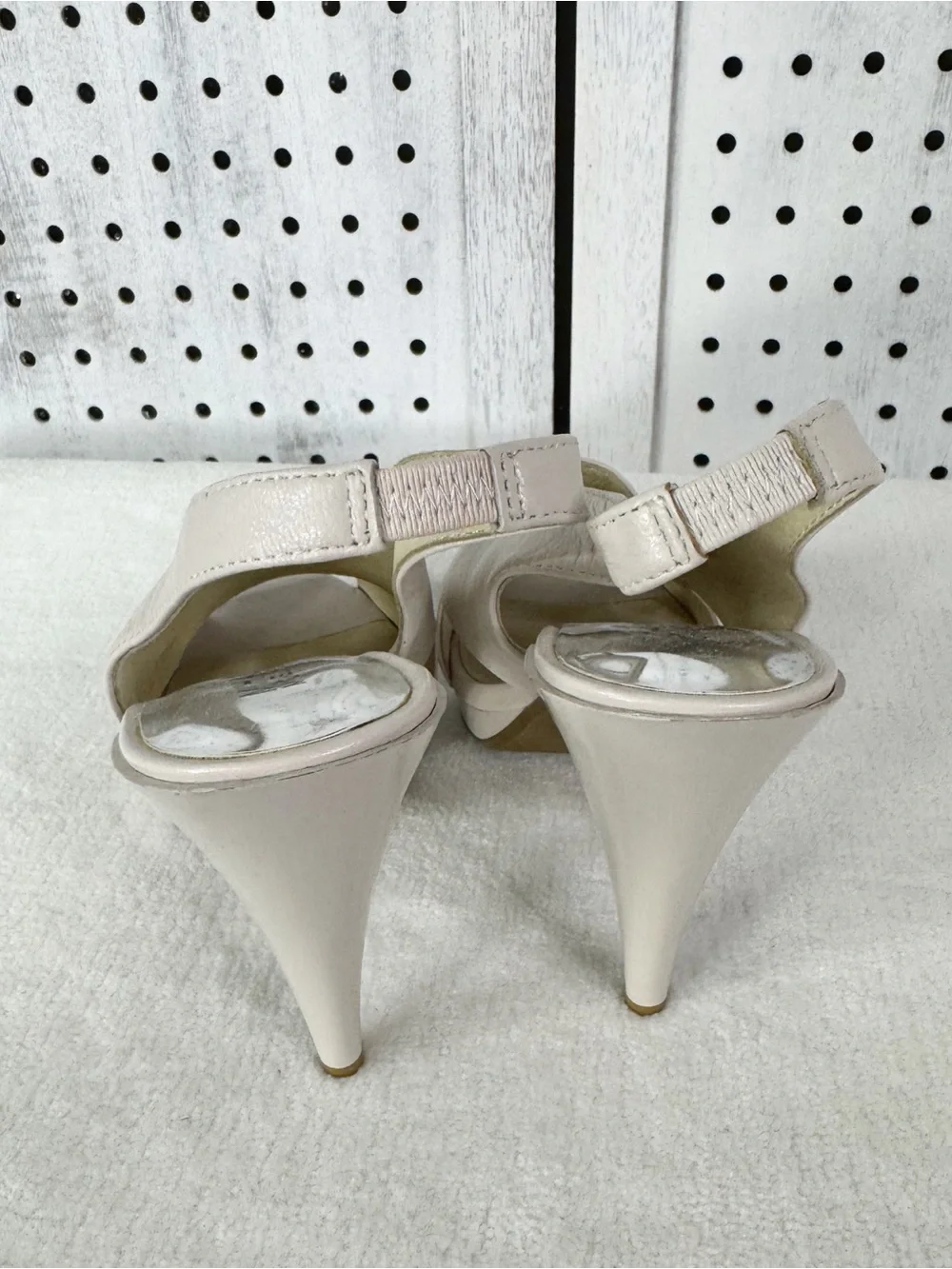 MICHAEL Michael Kors Cream Leather Slingback Peep Toe Platform Heels Size 8